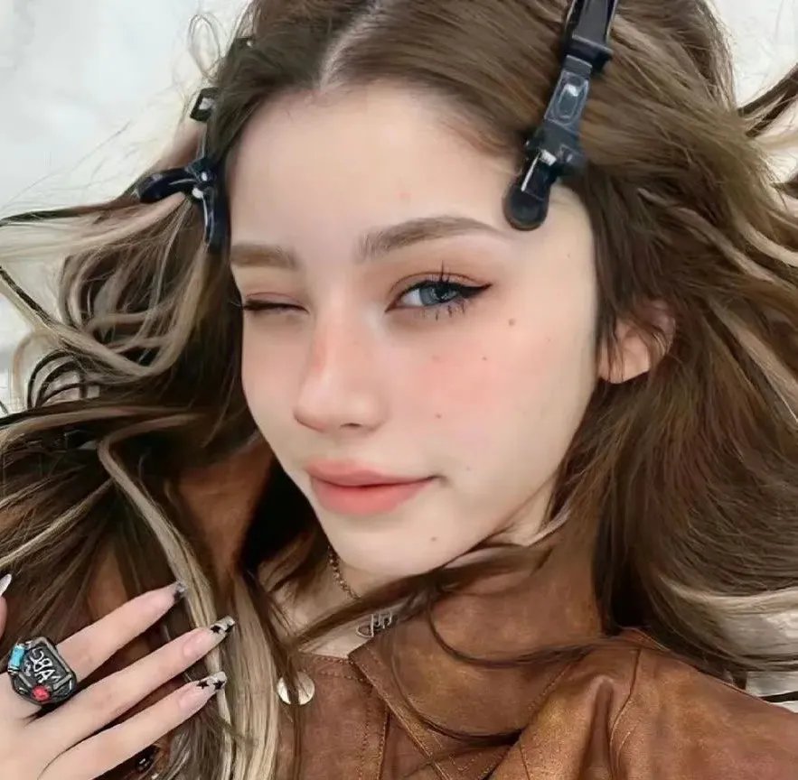 唐少女汐彦 海报